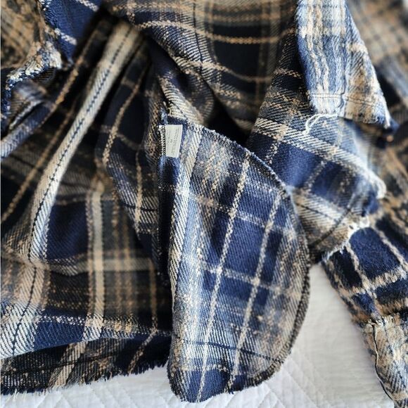 Blue buttercup oversized distress allover blue thunder sky shacket shirt - Picture 8 of 14